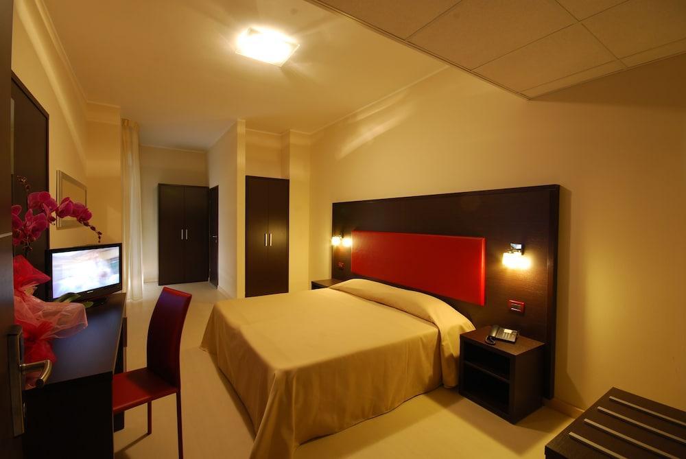 Grand Hotel Adriatico Montesilvano Marina Extérieur photo