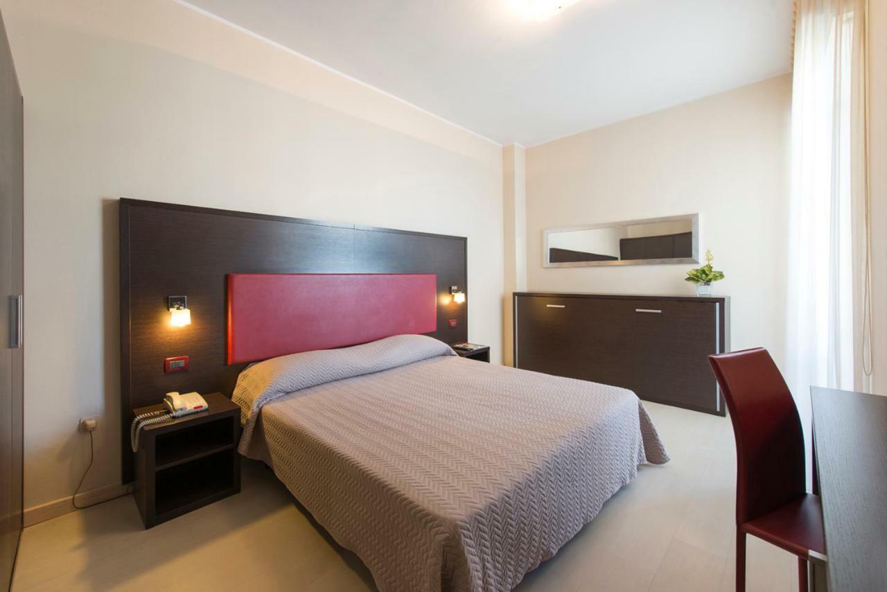 Grand Hotel Adriatico Montesilvano Marina Extérieur photo