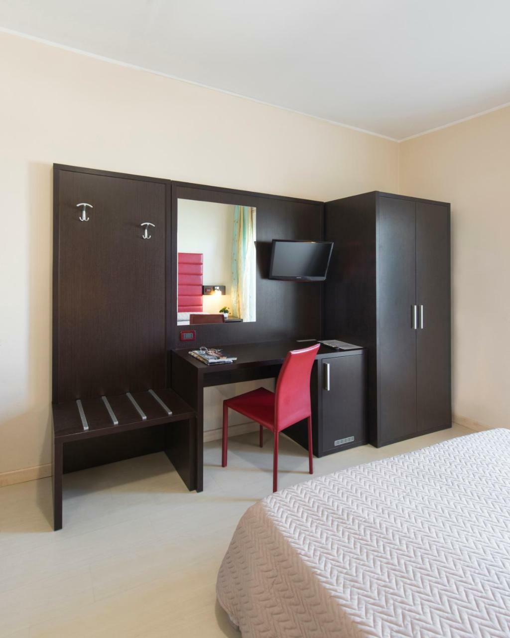 Grand Hotel Adriatico Montesilvano Marina Extérieur photo