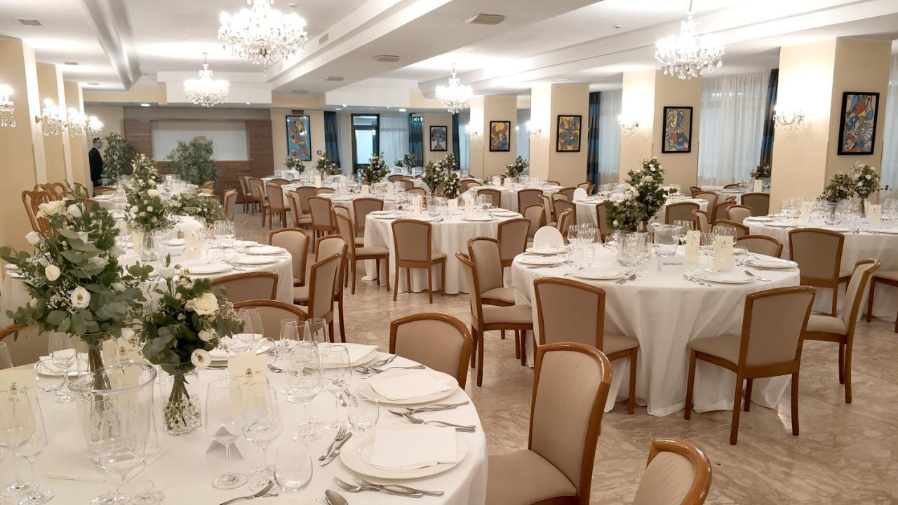 Grand Hotel Adriatico Montesilvano Marina Extérieur photo